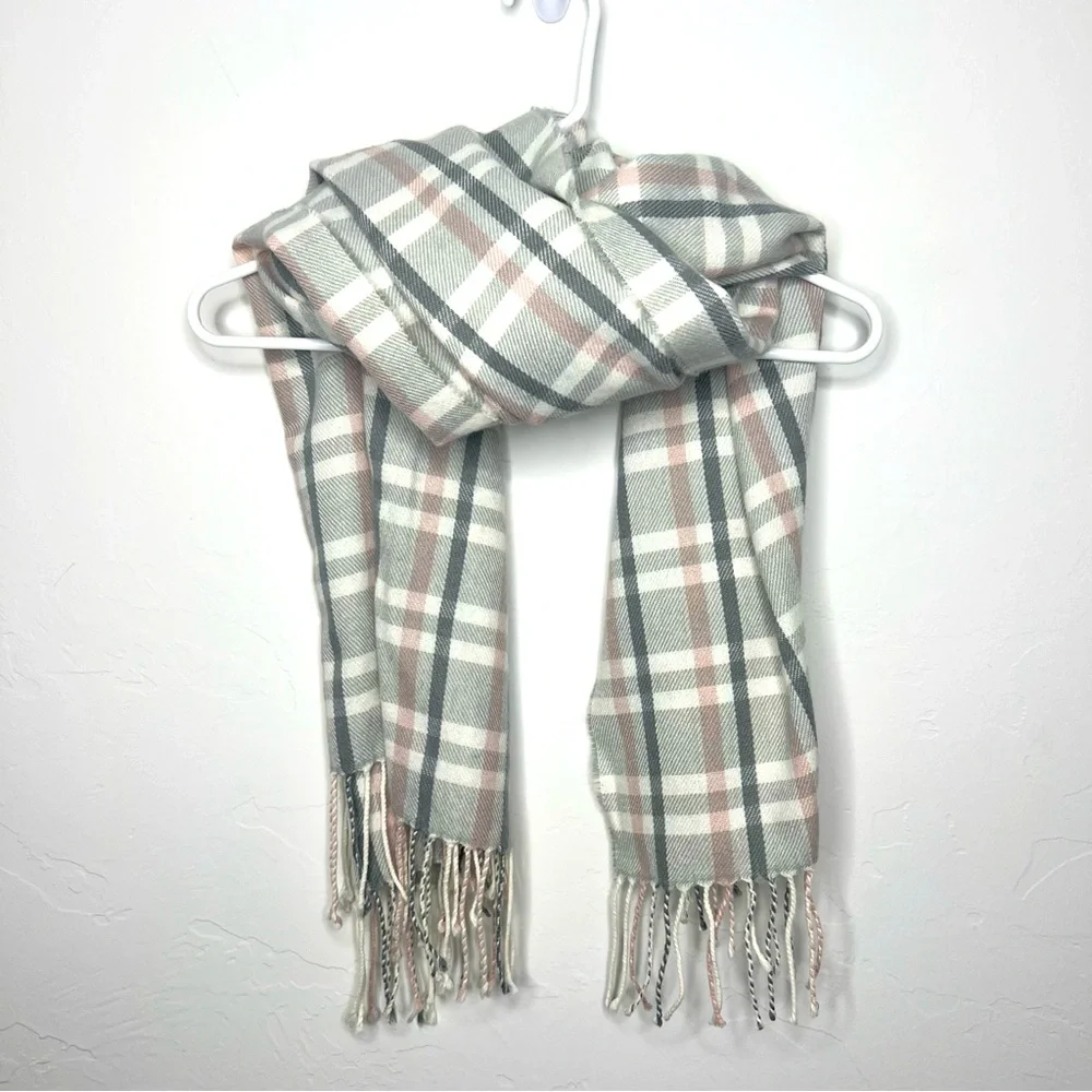 Banana Republic plaid scarf. Gray white and pink